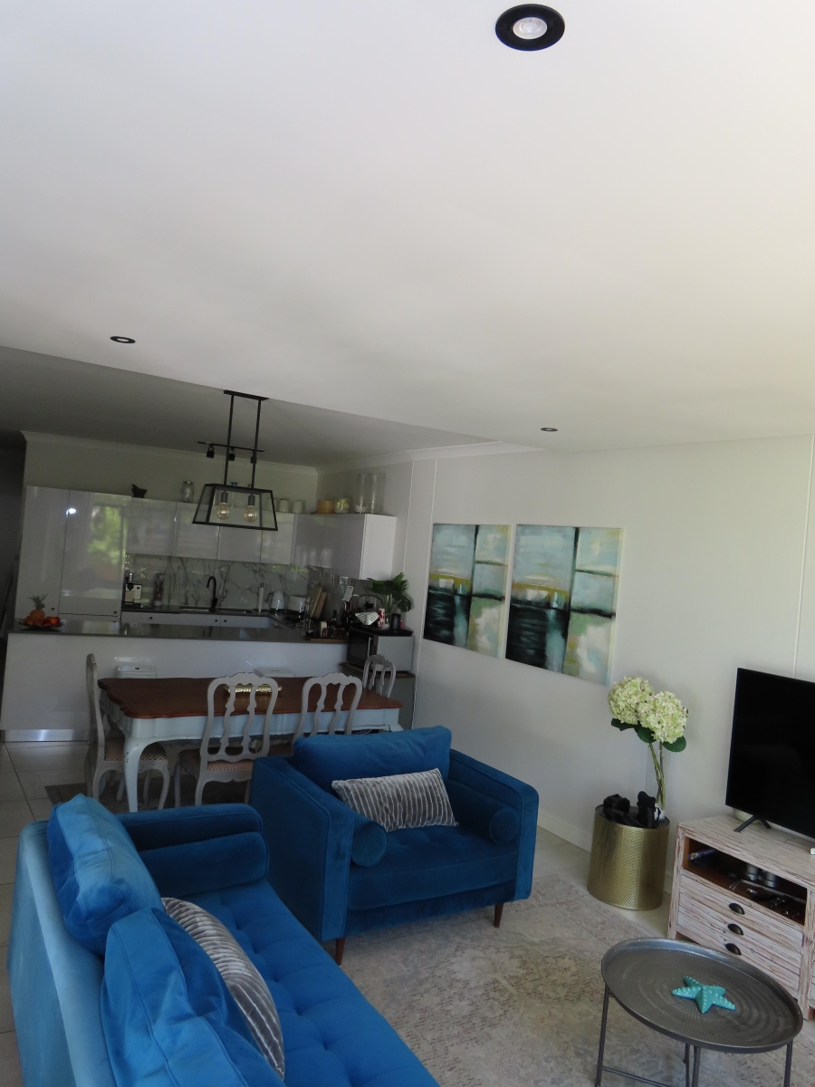 To Let 3 Bedroom Property for Rent in Paardevlei Western Cape